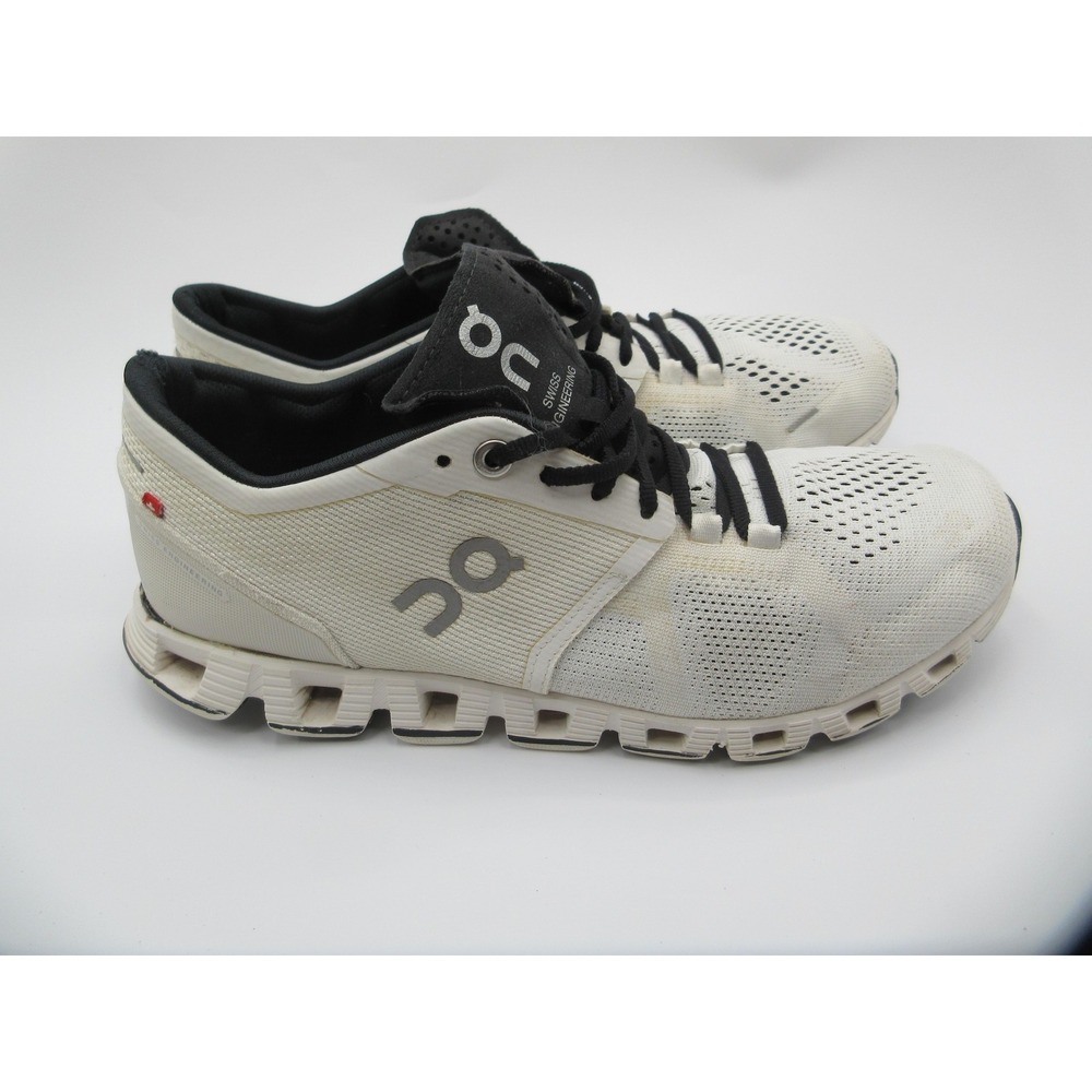 On Cloud Shoes Womens Size 8 White Black Running Swiss Engineering CloudTec